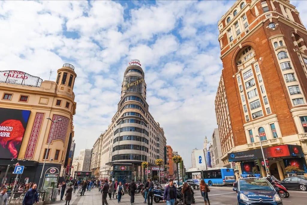 Apartments Plaza Callao Madryt Zewnętrze zdjęcie