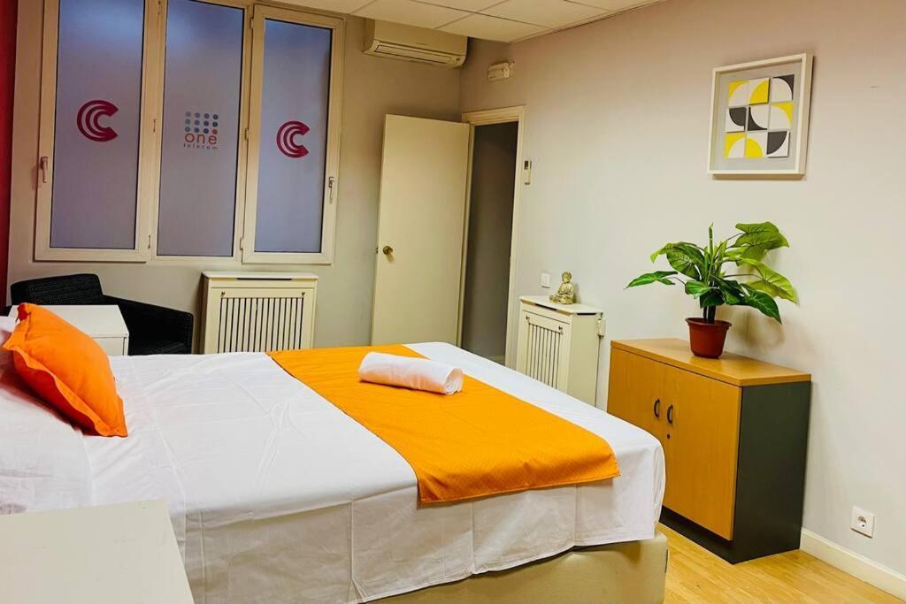 Apartments Plaza Callao Madryt Zewnętrze zdjęcie