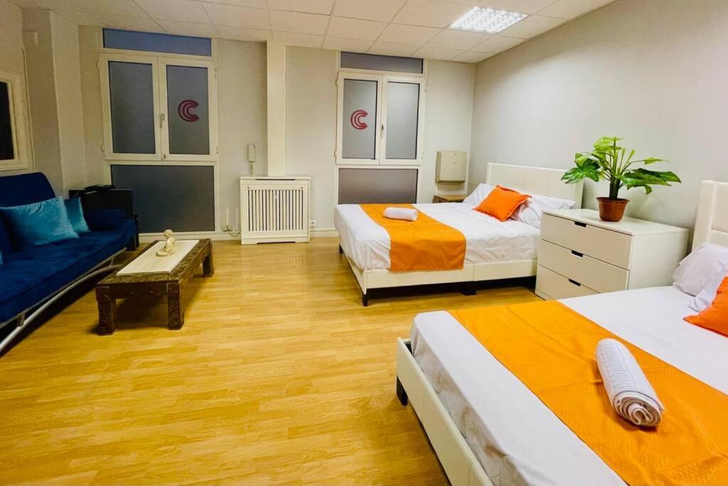 Apartments Plaza Callao Madryt Zewnętrze zdjęcie